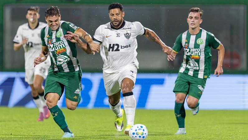 Hulk; Chapecoense x Atlético-MG — Foto: Liamara Polli/AGIF