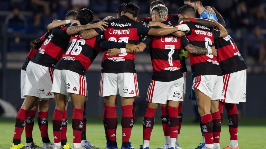 Jogadores reunidos | Bragantino x Flamengo — Foto: Joisel Amaral/AGIF