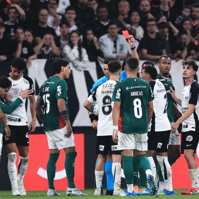 VAR analisa expulsões Corinthians x Palmeiras com lances de soco e mão no saco