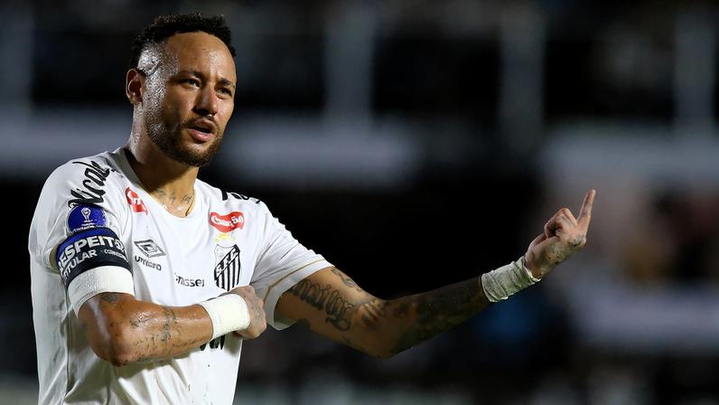 Neymar em Santos x Recoleta — Foto: Mauricio De Souza/AGIF