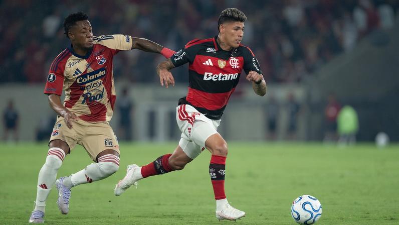 Carrascal em Flamengo x Independiente Medellín — Foto: Jorge Rodrigues/AGIF