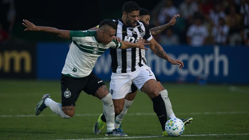 Coritiba x Atlético-MG — Foto: Hedeson Alves/AGIF
