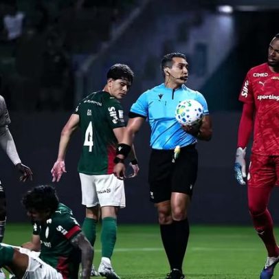 PC Oliveira aprova VAR na anulação de pênalti em Palmeiras x Athletico-PR