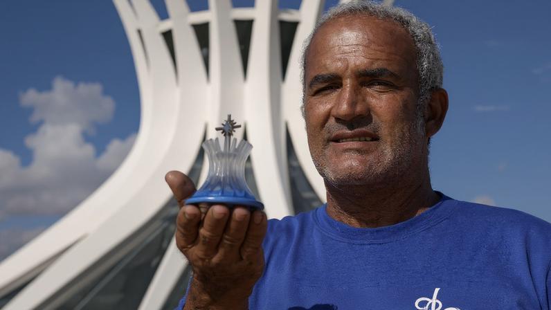 Miniaturas de artesãos dão nova leitura aos monumentos de Brasília
