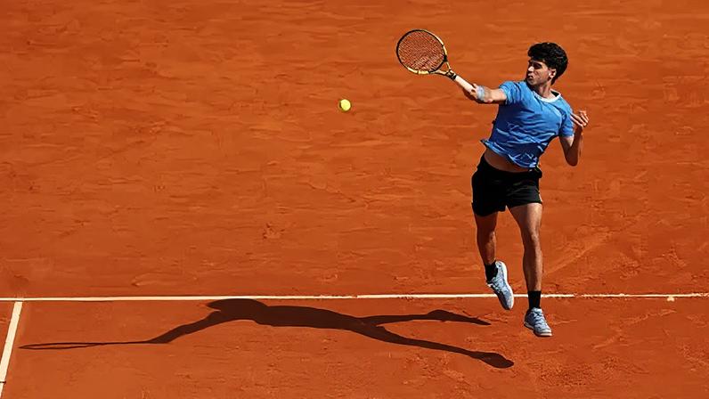 Carlos Alcaraz venceu Valentin Vacherot em Monte Carlo