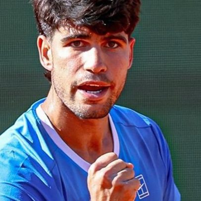 Alcaraz avança às quartas de Monte Carlo após duelo difícil contra Bublik