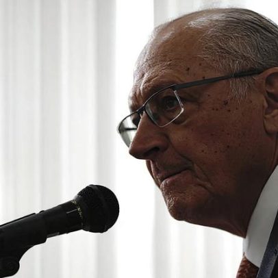 Alckmin defende emprego e renda em taxa das blusinhas