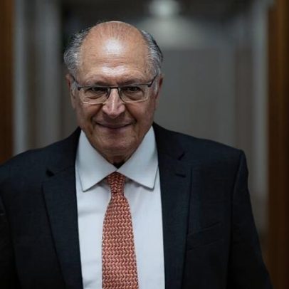 Alckmin anuncia adesão de 26 estados a subsídio de 1,20 no diesel