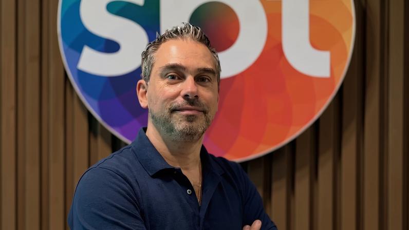 Alê Souza assume posto na equipe criativa do SBT