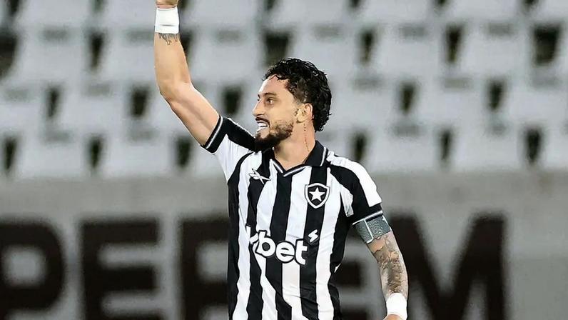 Alex Telles marcou o gol da vitória do Botafogo sobre a Chapecoense, pela Copa do Brasil (Foto: Vitor Silva/Botafogo)