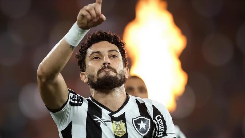 Alex Telles, lateral do Botafogo (Foto: Vitor Silva/Botafogo)