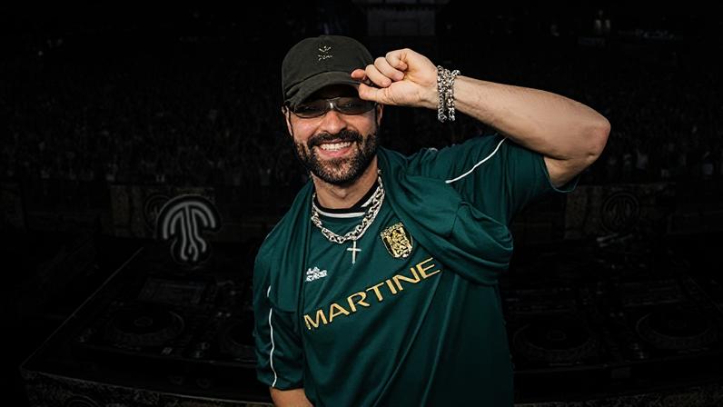 DJ brasileiro de música eletrônica Alok