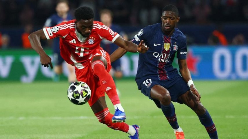 Alphonso Davies, do Bayern, e Dembélé, do PSG, durante jogo pela semifinal da Liga dos Campeões