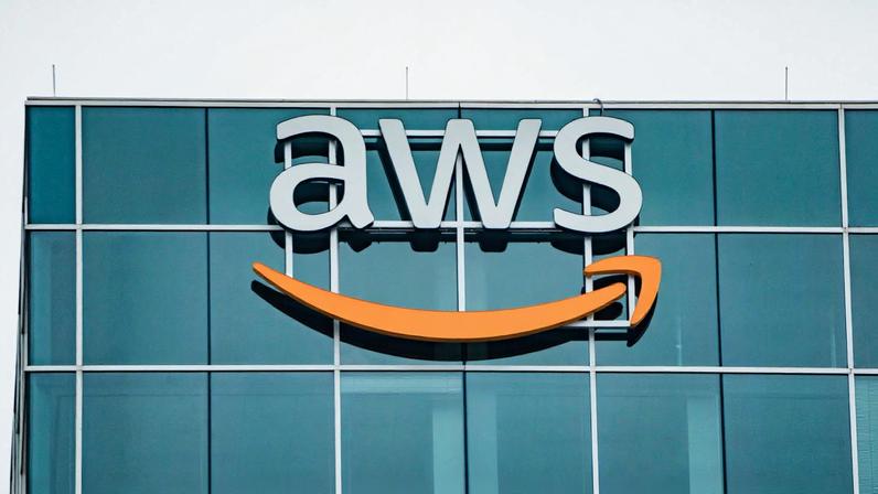 Para TCU, sistema do MEC é fortemente dependente da Amazon Web Services (imagem: Tony Webster/Flickr)