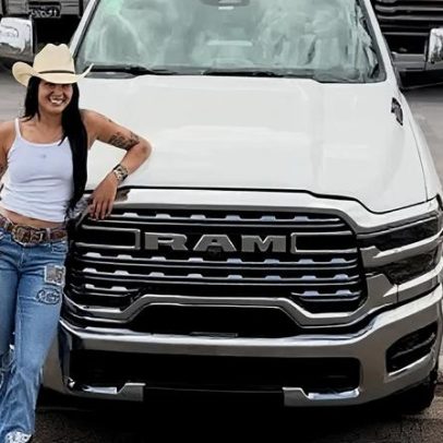 Ana Castela exibe carro de 600 mil adquirido com seu dinheiro