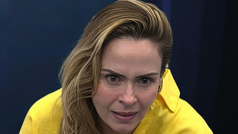 Ana Paula Renault chora ao falar do pai no BBB 26