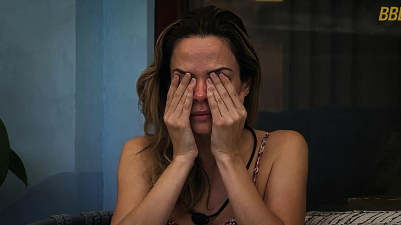 Ana Paula Renault caí no choro ao falar sobre pai durante dinâmica do BBB 26