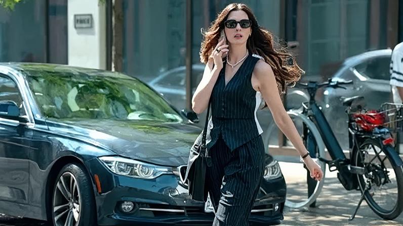 Anne Hathaway em "O Diabo Veste Prada 2"