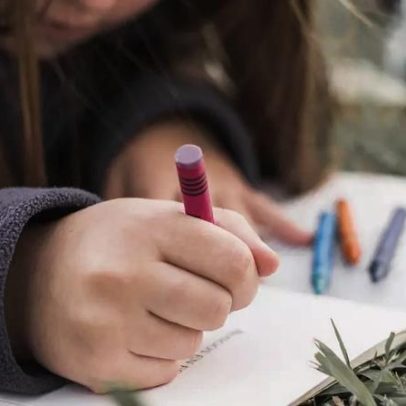 Desenhar auxilia crianças na memória e na aprendizagem