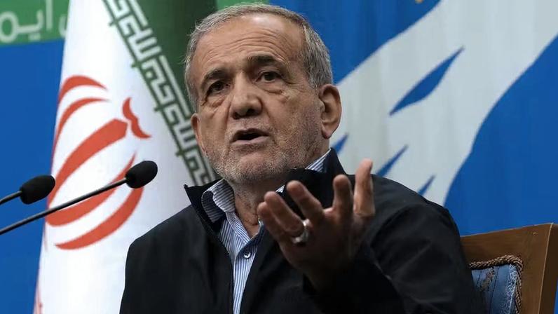 Presidente do Irã, Masoud Pezeshkian — Foto: Vahid Salemi/AP