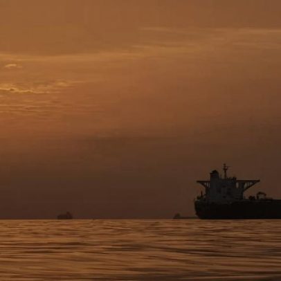Irã rejeita negociações com EUA sob pressão e ameaças