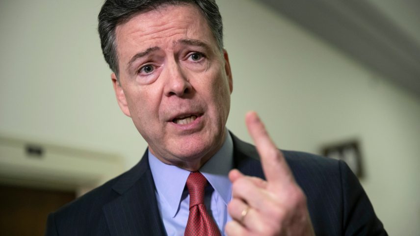 O ex-diretor do FBI James Comey fala com jornalistas no Capitólio, em Washington, D.C., em 17 de dezembro de 2018. — Foto: AP Photo/J. Scott Applewhite, arquivo