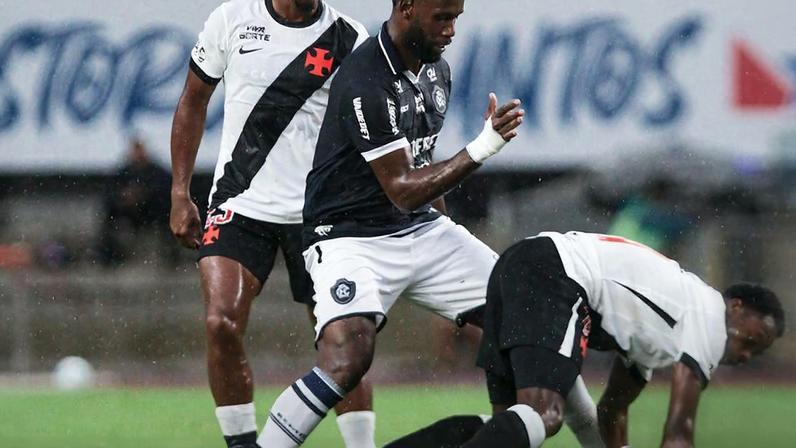 Após atraso devido à chuva, Remo e Vasco empatam pelo Brasileirão