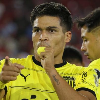 Grêmio pretende vender atacante emprestado para reforçar o caixa; veja valor