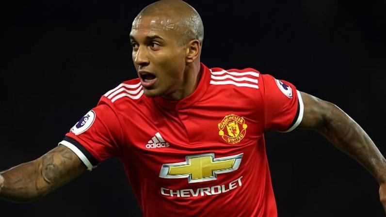 Ashley Young foi destaque no último título internacional conquistado pelo Manchester United