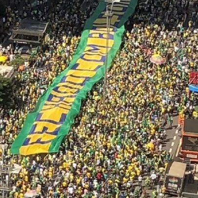 Grupo conservador reserva Avenida Paulista para 1º de Maio