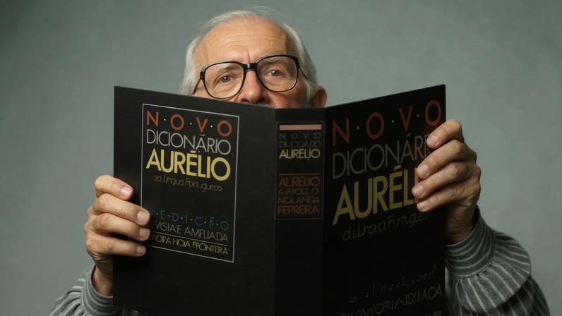 Aurélio Buarque de Holanda