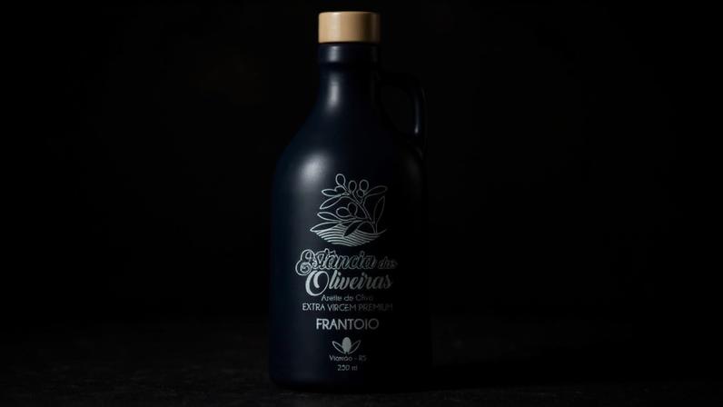 Azeite Frantoio, da fazenda Estância das Oliveiras, conseguiu tirar nota 100 na European International Olive Oil Competition (EIOOC) 2026.