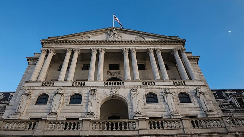 Taxas de juros devem permanecer estáveis diante da incerteza sobre guerra no Irã