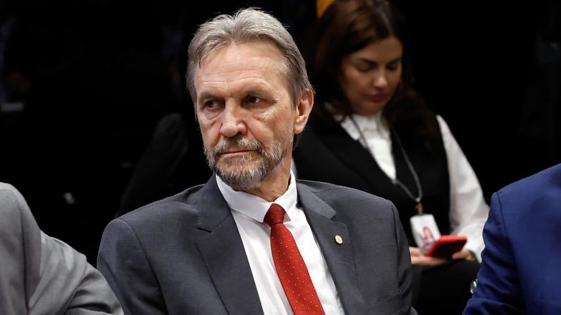 Deputado Pedro Uczai, líder do PT na Câmara, é o autor da proposta que busca enfraquecer a autonomia do Banco Central (Foto: Marina Ramos/Câmara dos Deputados)
