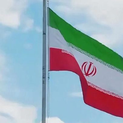 Irã encerra luto de 40 dias por Ali Khamenei