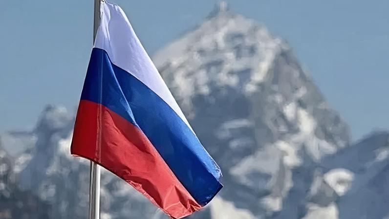 Rússia volta ao pódio com bandeira após década nas Paralimpíadas
