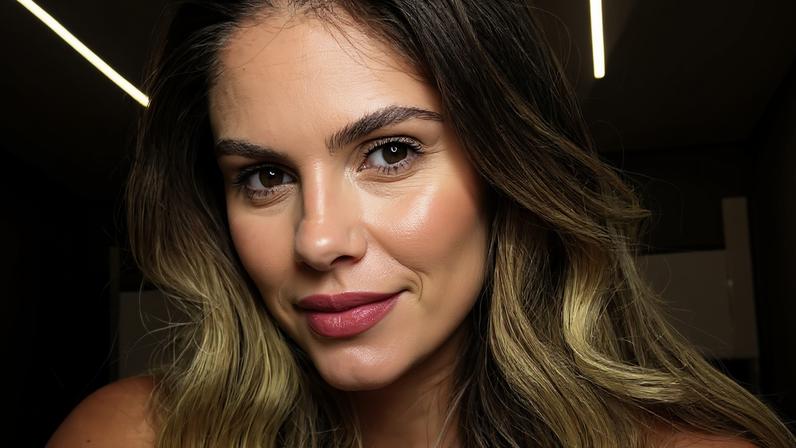 Bárbara Evans revela vício e provoca reação na web