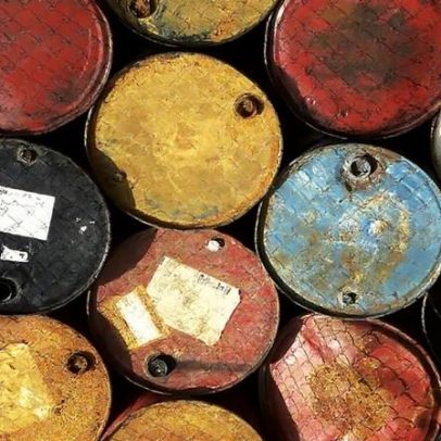 Preço do petróleo sobe novamente após discurso de Trump