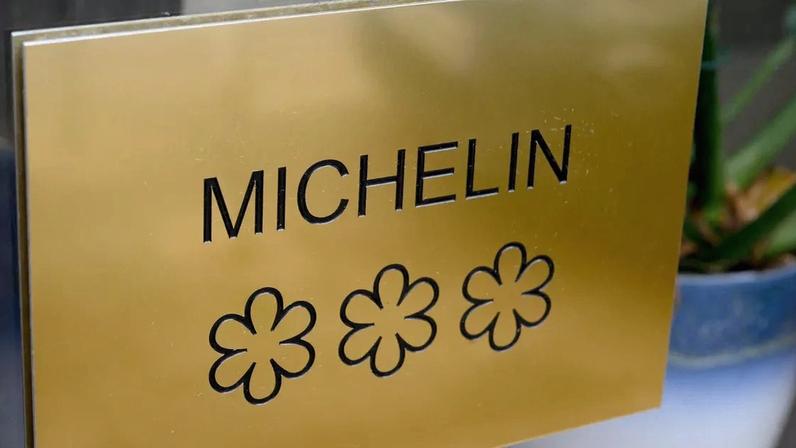 Chefs e patrons revelam memórias de vinho por trás das belas assietes francesas