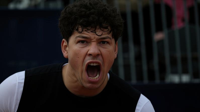 Ben Shelton comemora ponto contra Alexander Blockx nas oitavas de final do ATP 500 de Munique