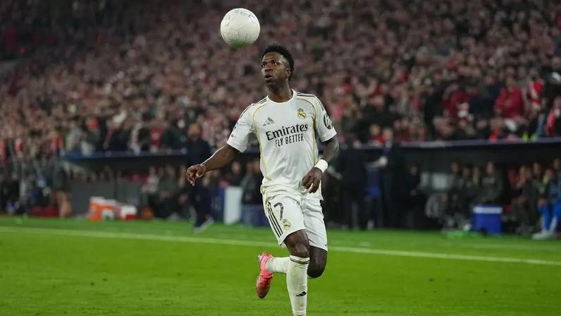 Vinicius Júnior (Real Madrid) durante jogo contra o Bayern de Munique, no dia 15.04.2026.