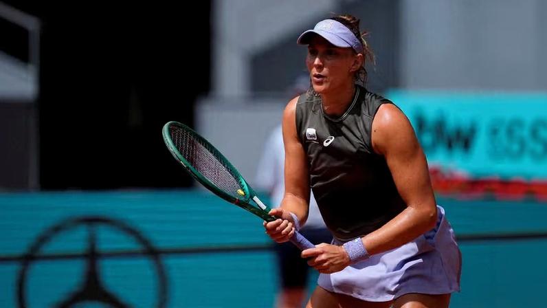 Bia Haddad em derrota na estreia do Madrid Open — Foto: Oscar J. Barroso/Europa Press via Getty Images