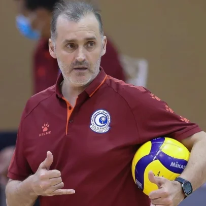 Monte Carmelo negocia contratação do técnico Talmo para 2026/2027