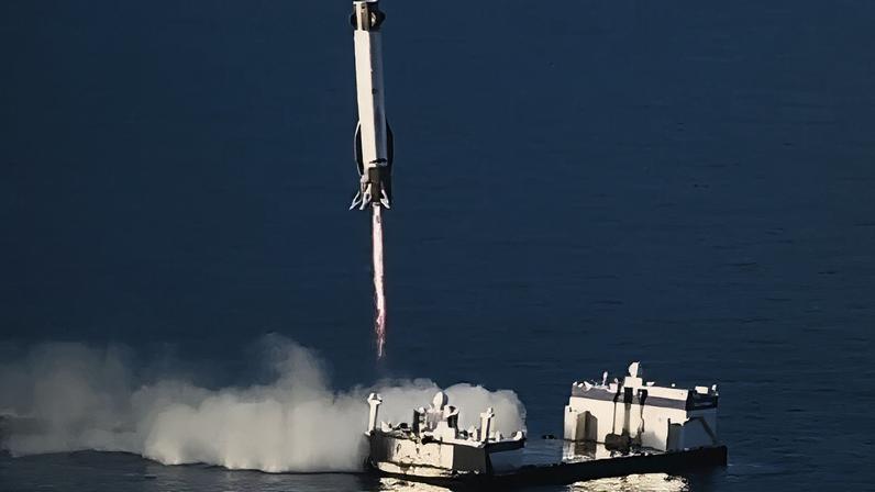 Blue Origin realiza pouso de propulsor reutilizado pela 1ª vez