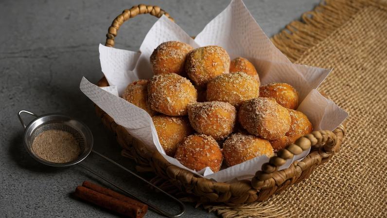 Bolinho de chuva tradicional