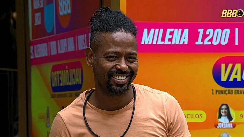 Leandro Boneco retorna a casa do BBB 26 após especulações de desistência