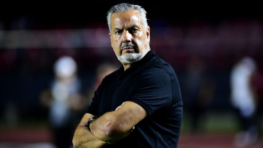 José Boto, diretor de futebol do Flamengo, no Morumbis para duelo com São Paulo — Foto: Marcos Ribolli