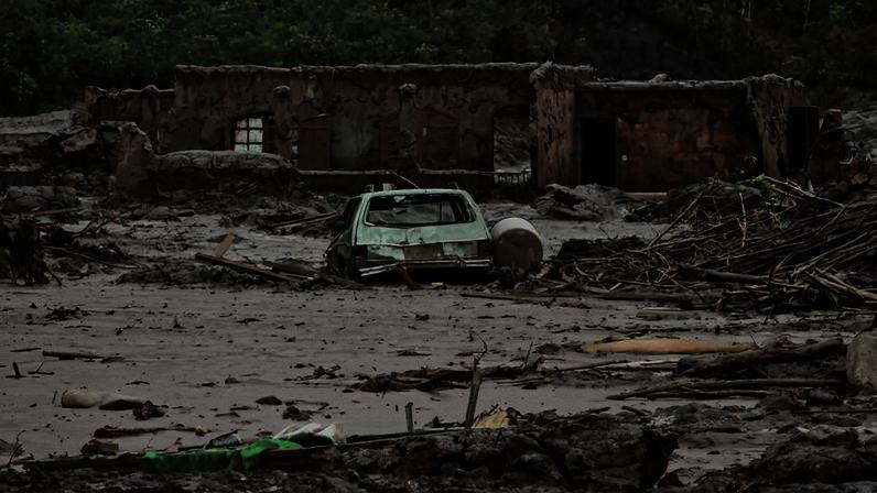 Decisão do STF garante autonomia a municípios em ações sobre desastres ambientais causados por mineradora em Minas
