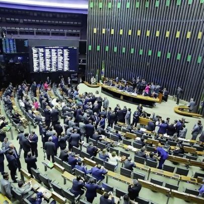 Câmara aprova PEC 1º turno com piso de 1% do orçamento para assistência social