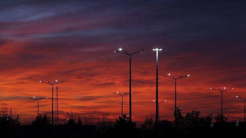 Modernização da iluminação pública traz avanço na redução de impactos ambientais